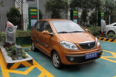 租辆新能源车尝鲜LOL押注正规APP：上海首现自助式电动汽车分时租赁点