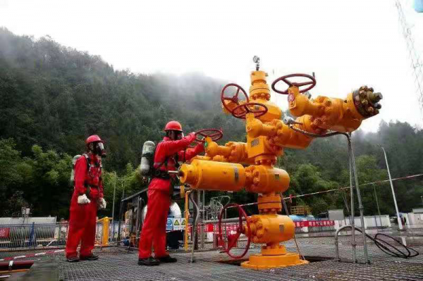 中国石油天然气管道局二公司_中国铁建电气化局第一公司_石油和天然气的主要成分